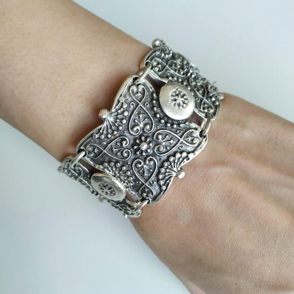 Chunky Turkish Antique Silver Large Ottoman Bracelet. - Picture 3 of 5